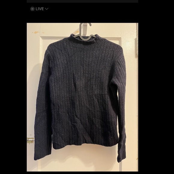 ⏰Uniqlo Cable Knit Wool Sweater Navy Blue 
Size Small - Picture 2 of 5